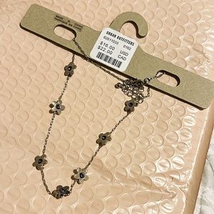 Jasmine Flower Charm Short Necklace